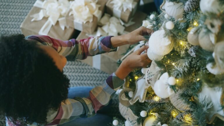 New Home Christmas Ornaments: A Complete Guide to Decorating Your First Holiday in a New Space (2025)